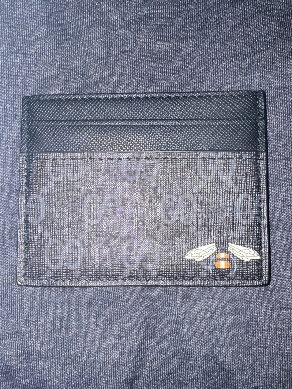 Letter G Black Card Holder with Bee Motif - Picture 4 of 5